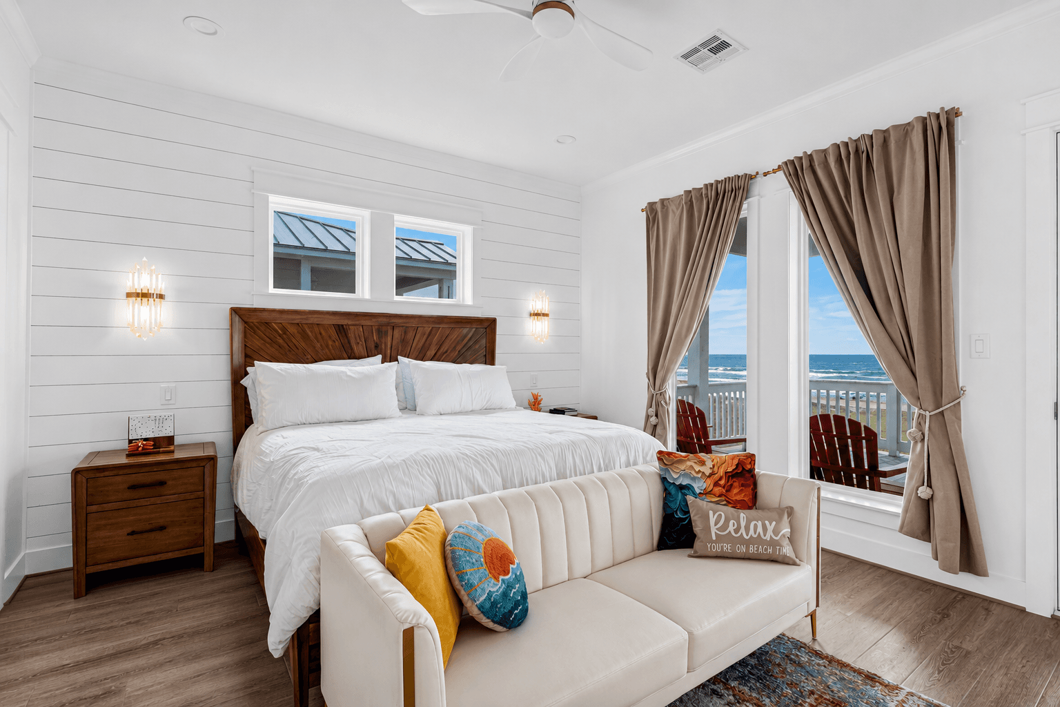 Grand Beach Retreat 5