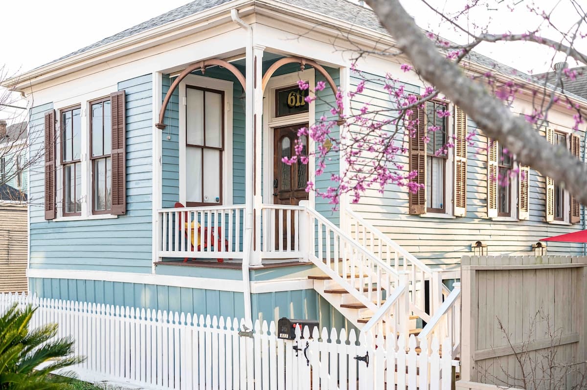 Happy House